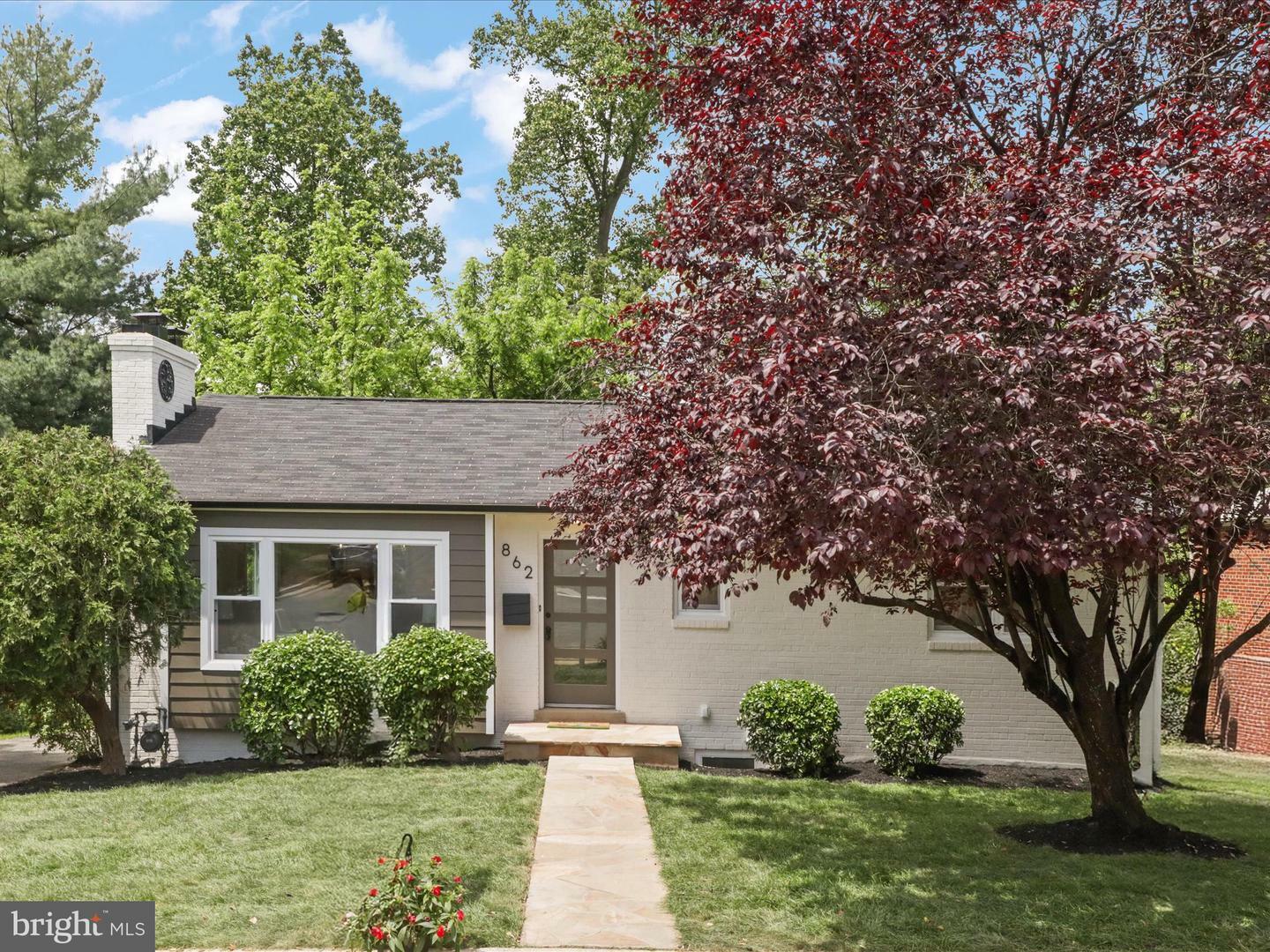 Property Photo: 862 N Ohio Street VA 22205