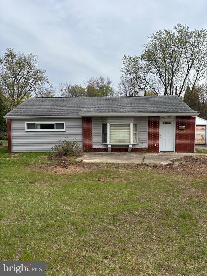 Property Photo: 204 Mill Creek Road PA 19462
