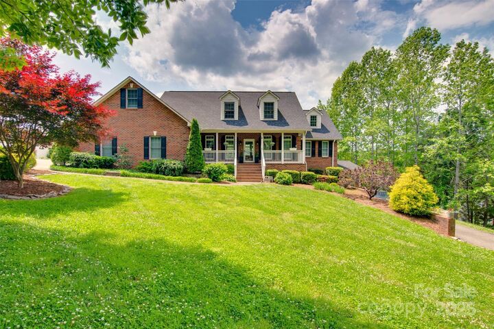 Property Photo: 181 Edgewater Road NC 28601
