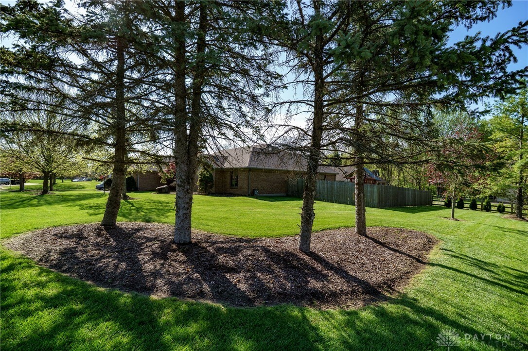 Property Photo:  3991 Maple Grove Lane  OH 45440 