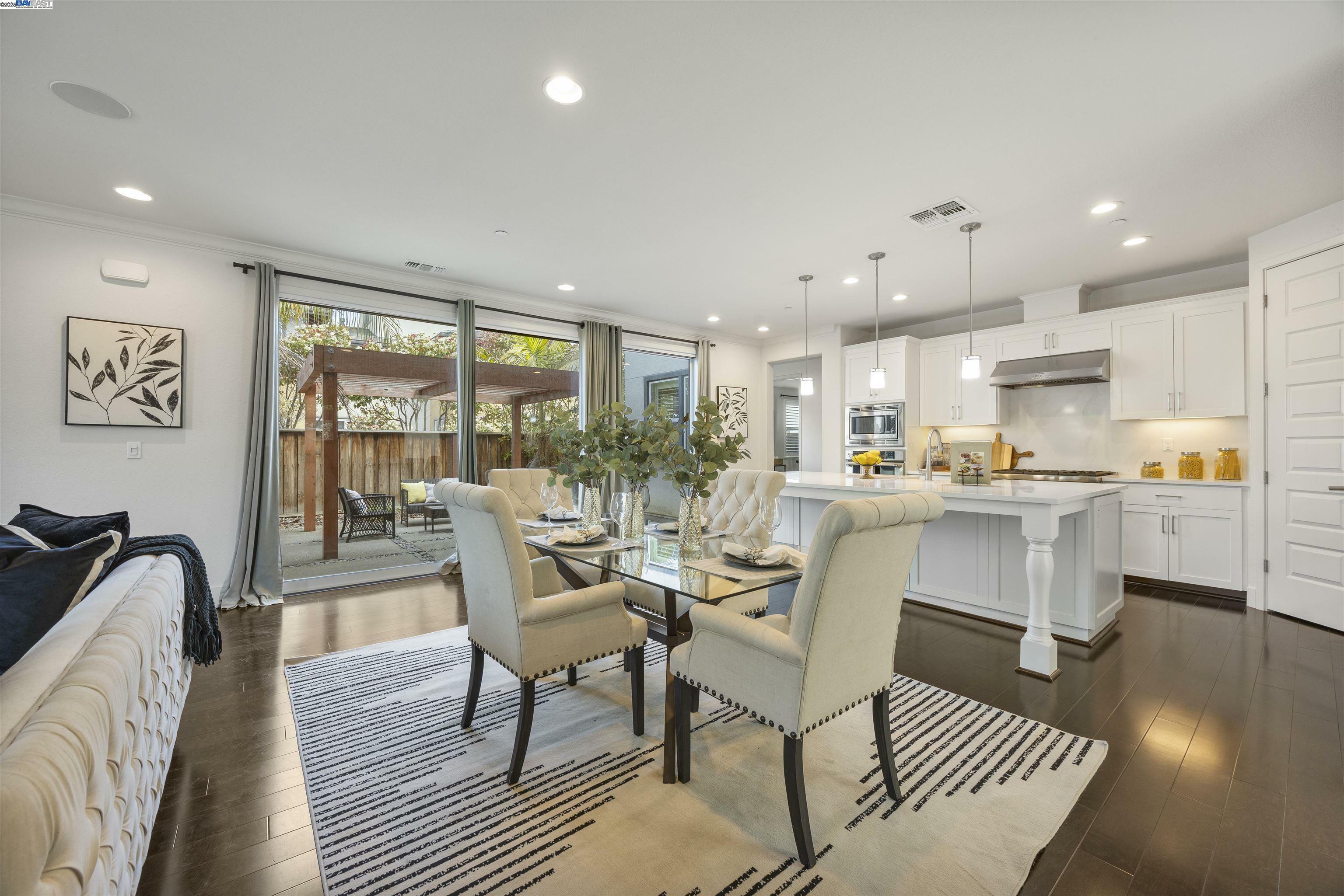 Property Photo:  2758 Bette St  CA 94501 