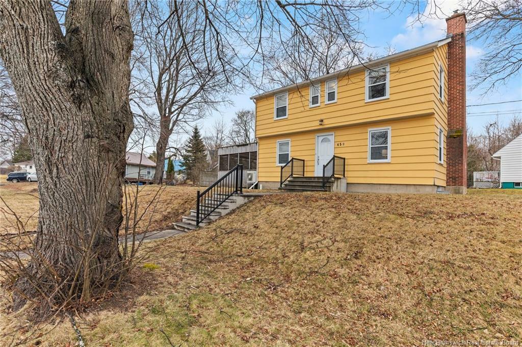 Property Photo:  458 Albert Street  NB E3B 2B9 