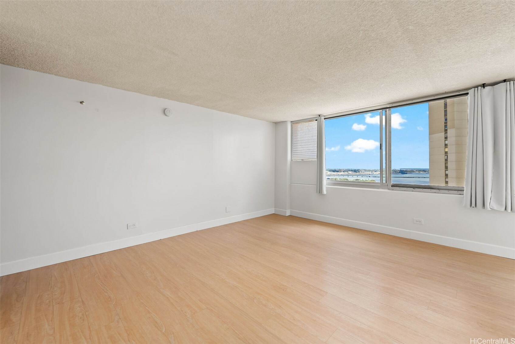 Property Photo: 98-288 Kaonohi Street 2102 HI 96701