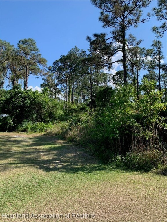 Property Photo: 1017 Dearing Street FL 33852