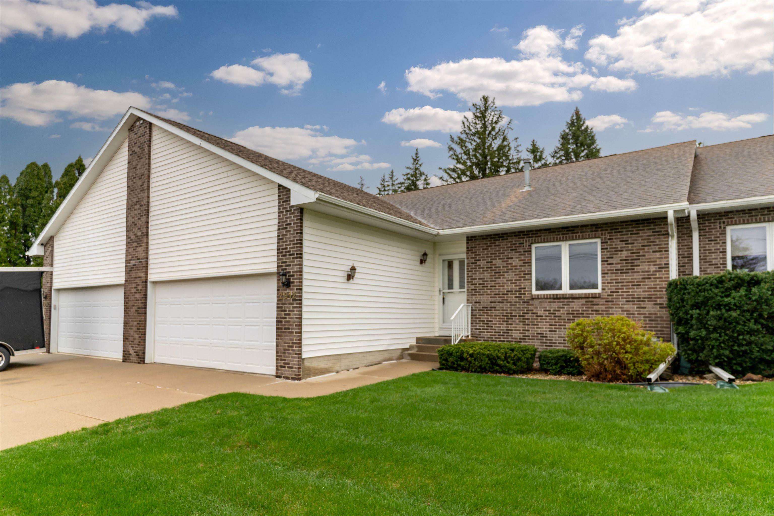 2912 W 4th Street  Cedar Falls IA 50613 photo