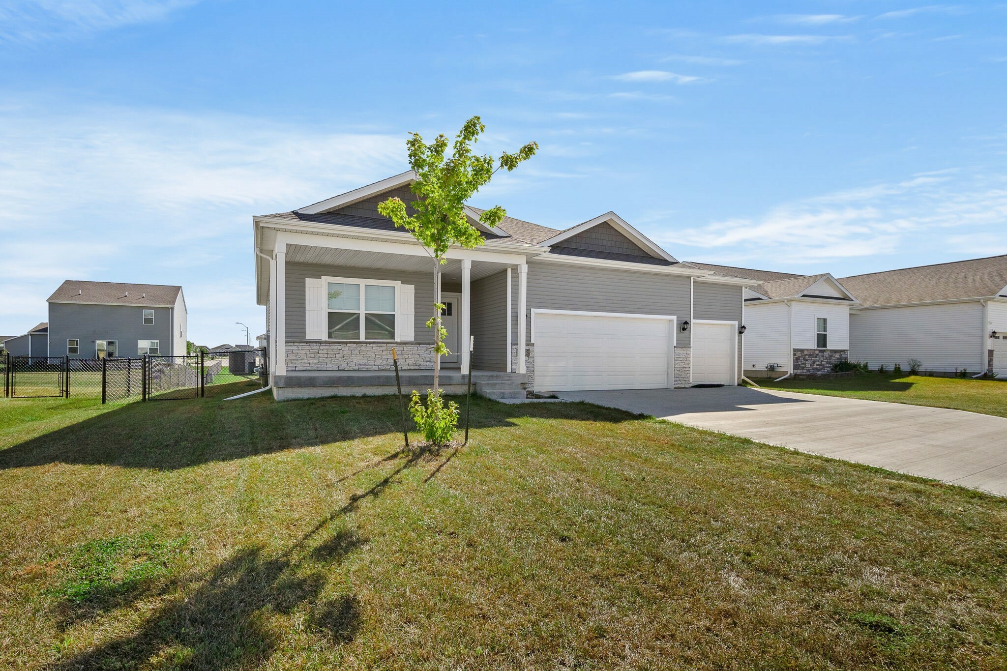 Property Photo:  2715 NW 44th Street NW  IA 50023 