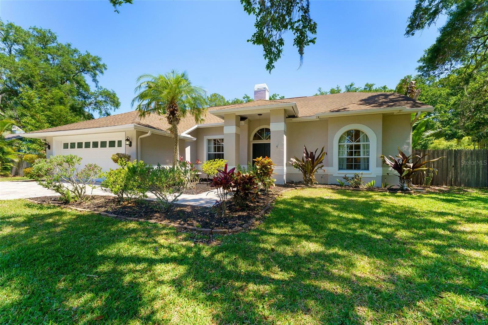 Property Photo: 12503 Bronco Drive FL 33626