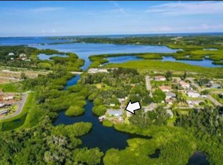 Property Photo: 6904 11th Ave E FL 34221