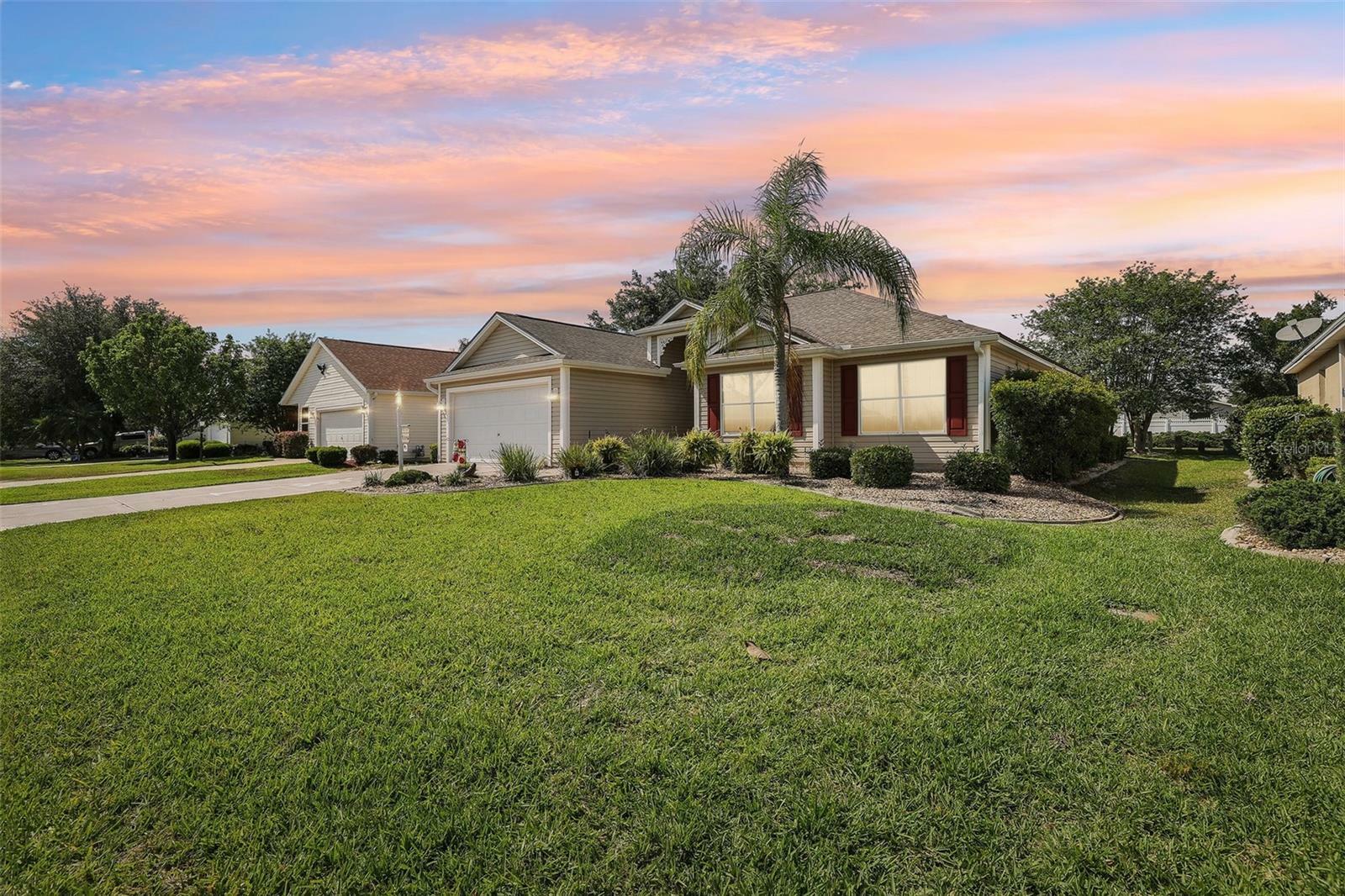 Property Photo: 2139 Kaylee Drive FL 32162