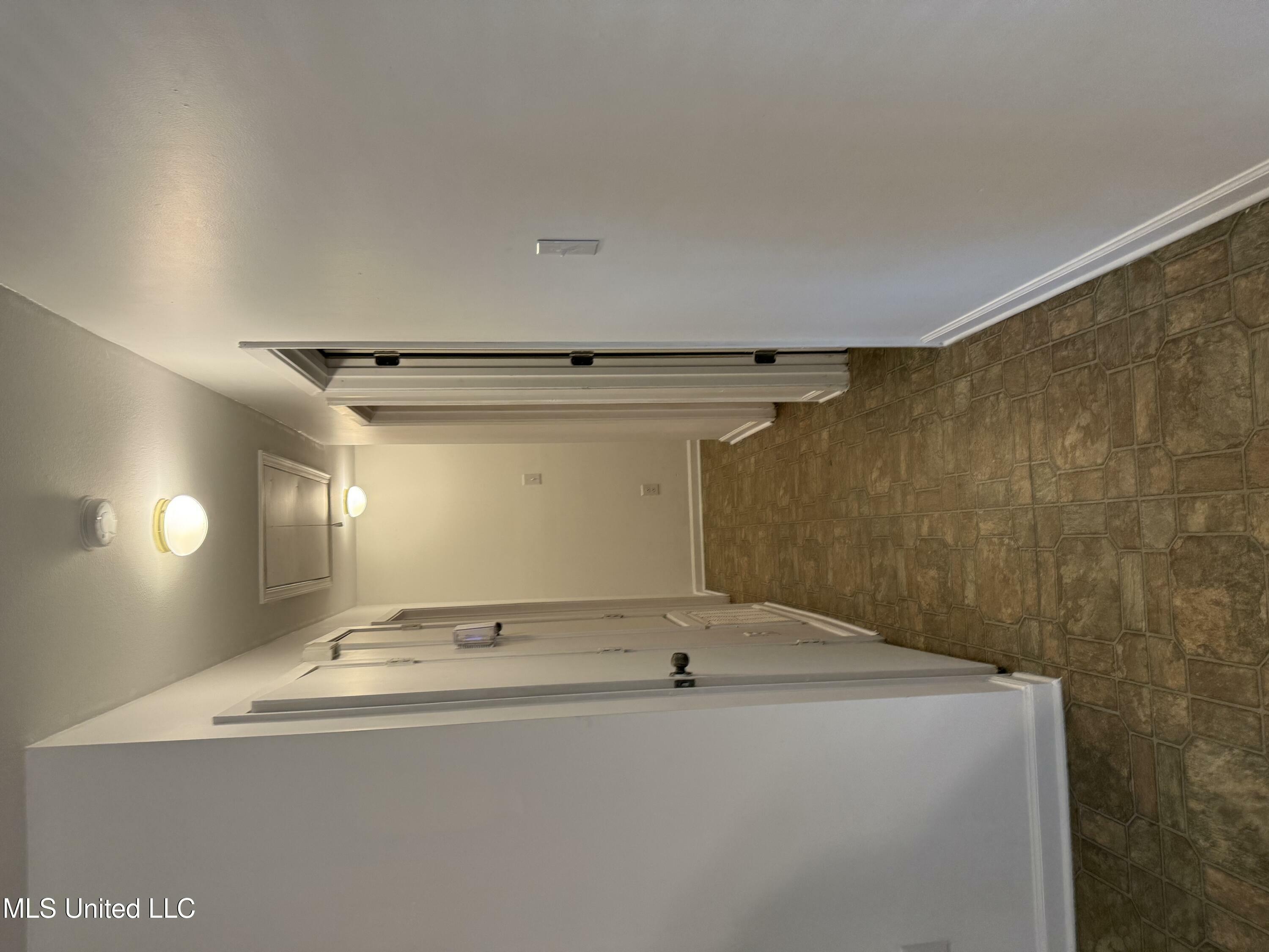 Property Photo: 1321 Oakhill Avenue MS 39507