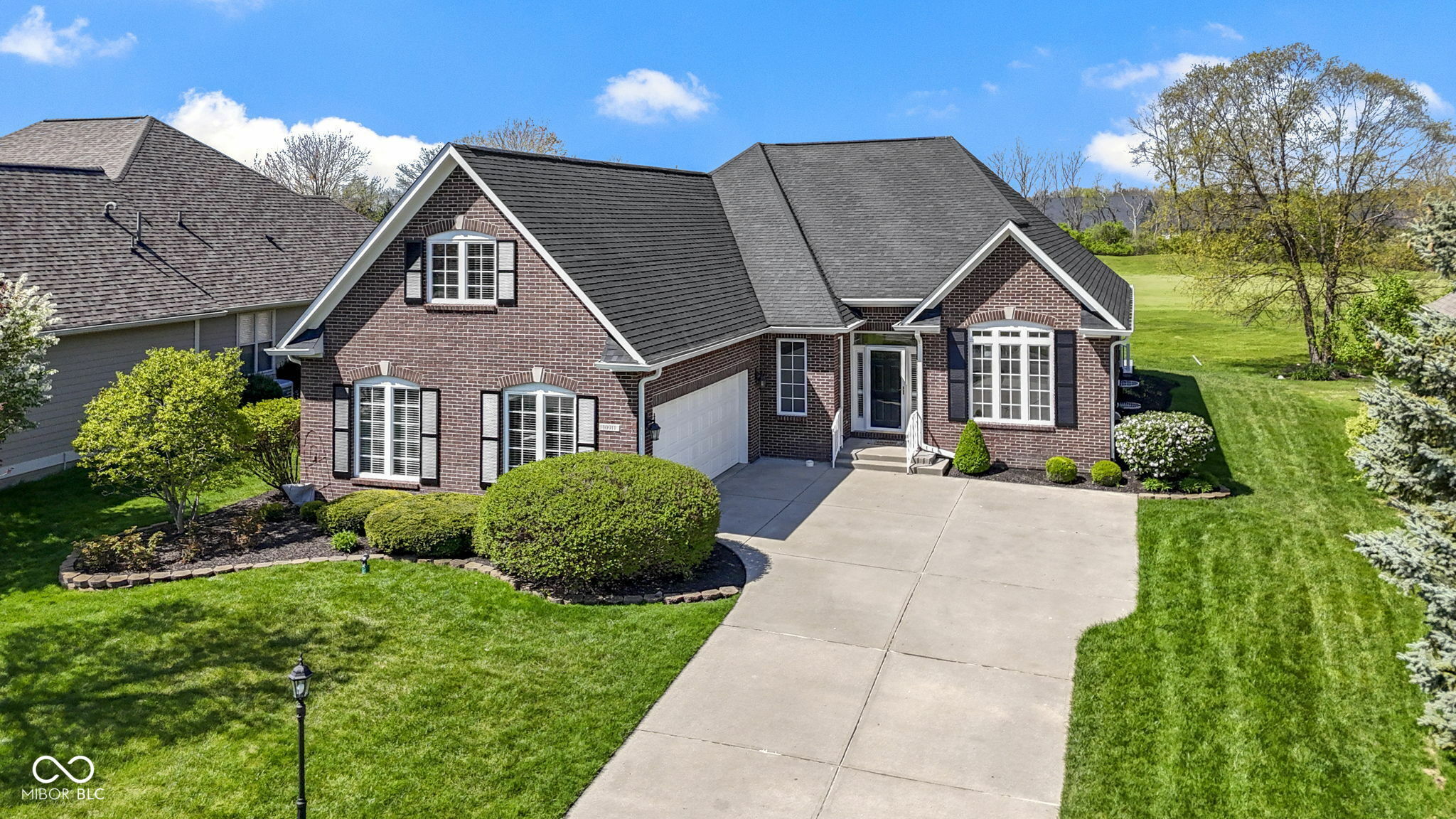 Property Photo: 10911 Innisbrooke Lane IN 46037