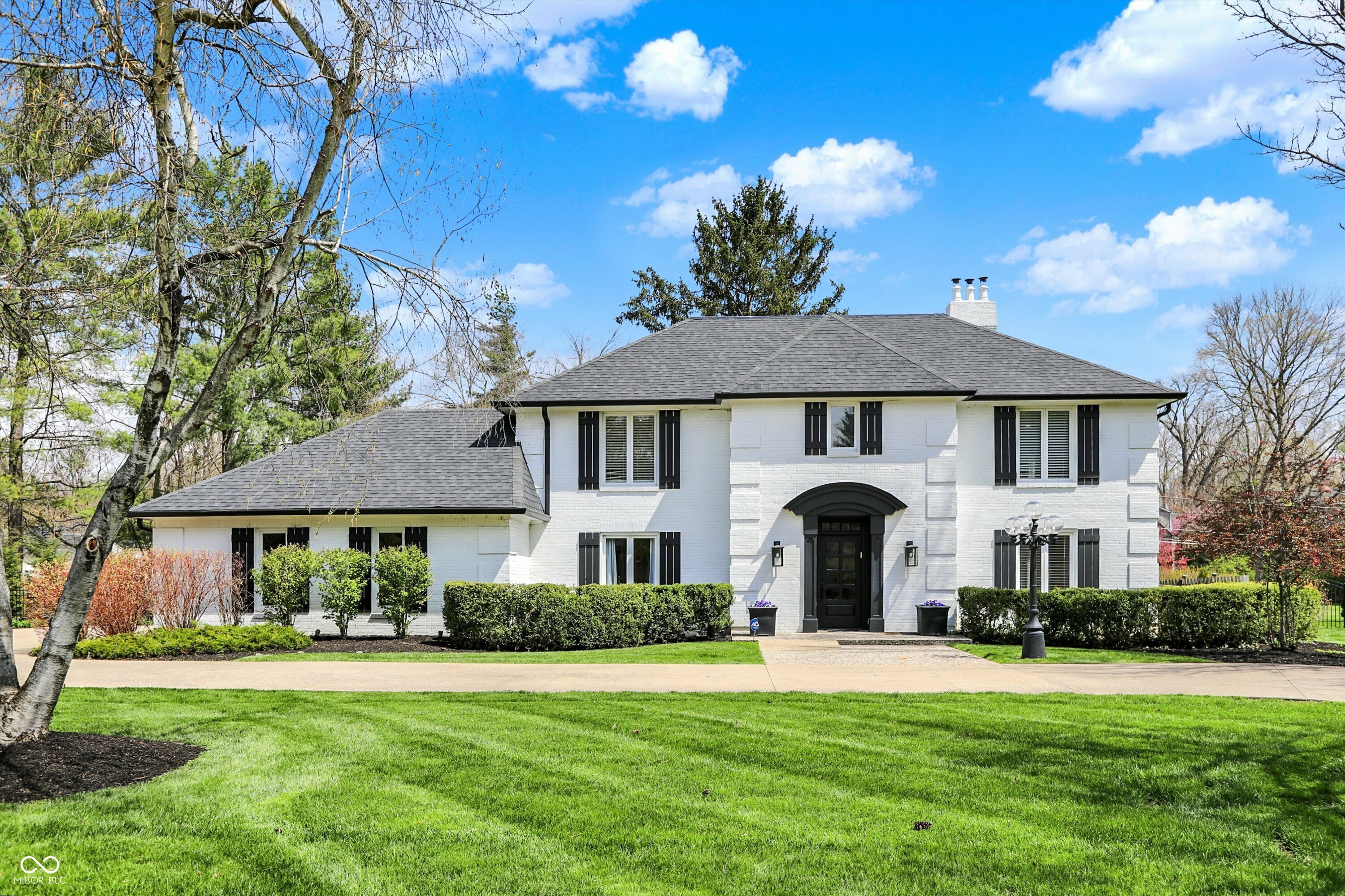 4339 Royal Pine Boulevard  Indianapolis IN 46250 photo