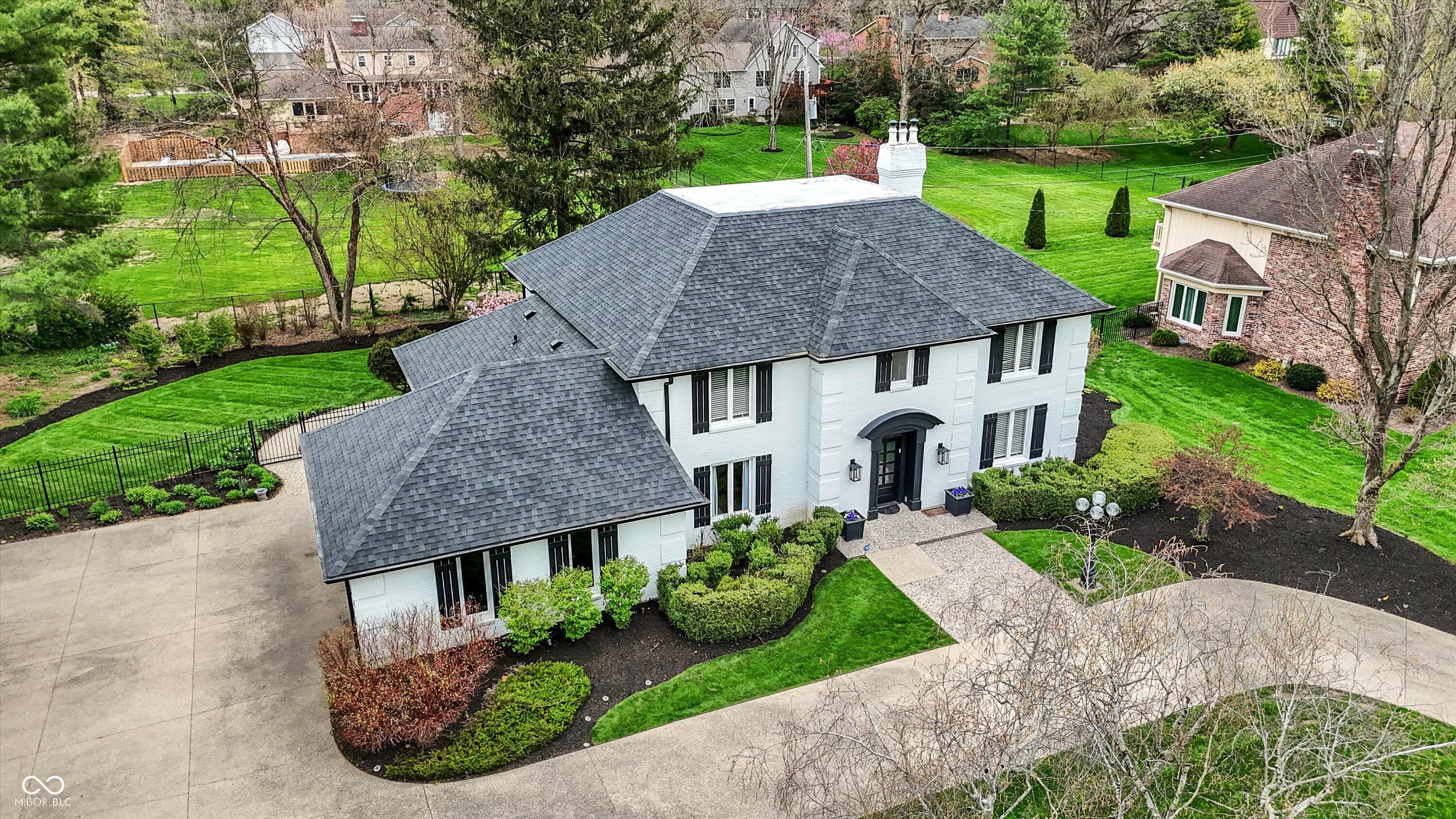 4339 Royal Pine Boulevard  Indianapolis IN 46250 photo