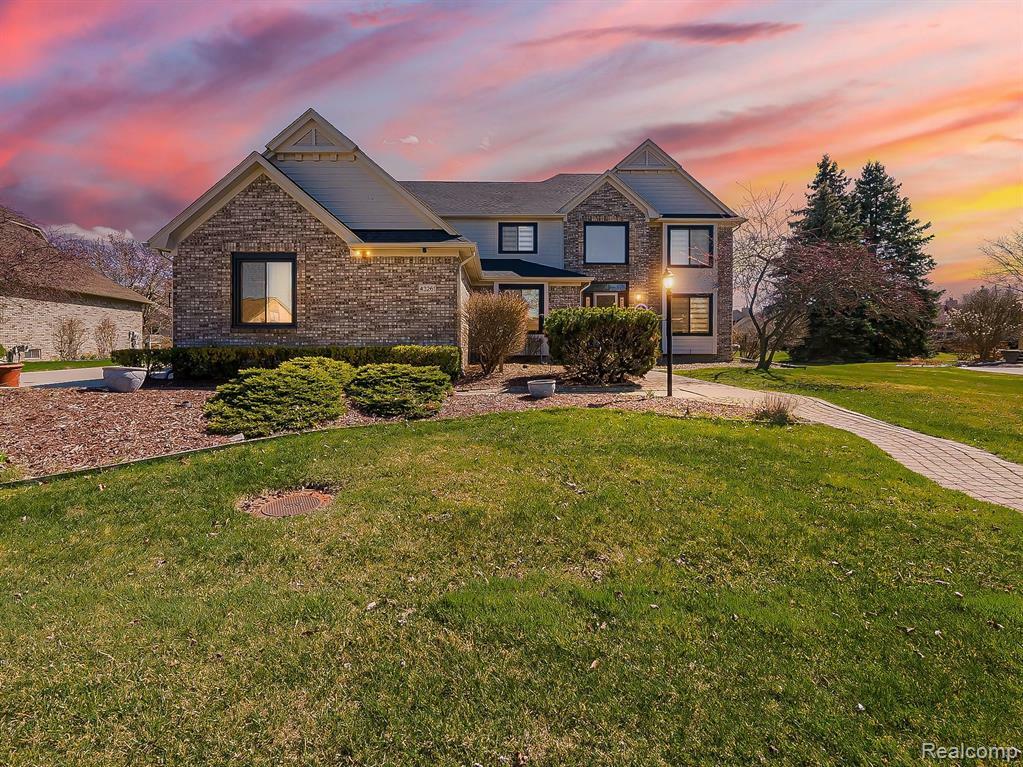 43261 Chardonnay Drive  Sterling Heights MI 48314 1857 photo