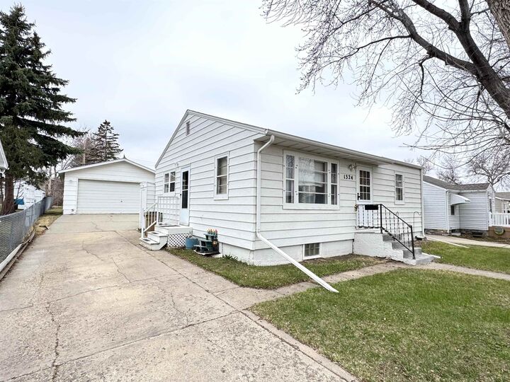 1324 Main St S  Minot ND 58701 photo