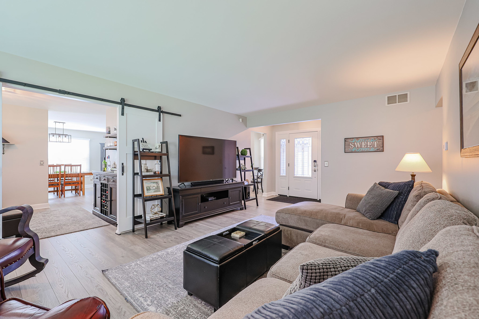 Property Photo: 135 Cinderford Drive IL 60543