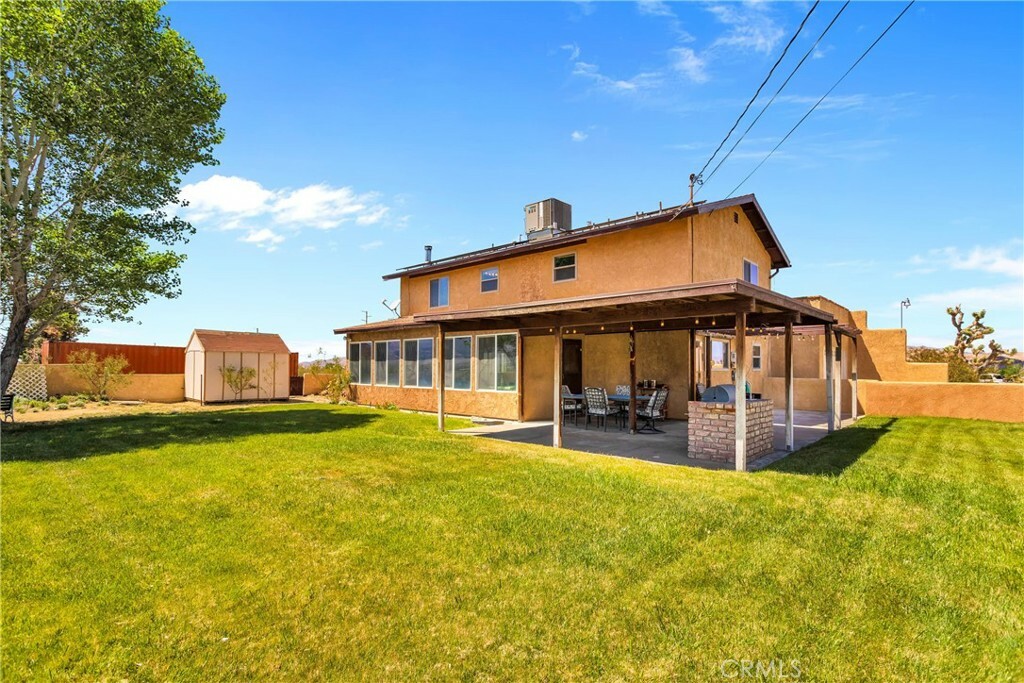 Property Photo: 30881 Pawnee St CA 92356