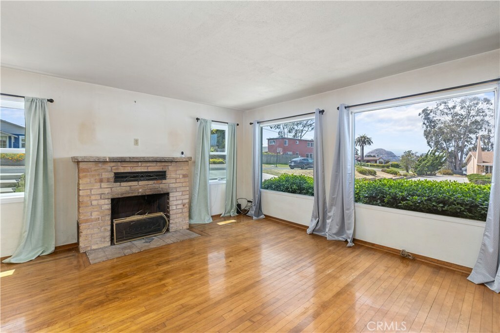 Property Photo:  1035 Las Tunas Street  CA 93442 