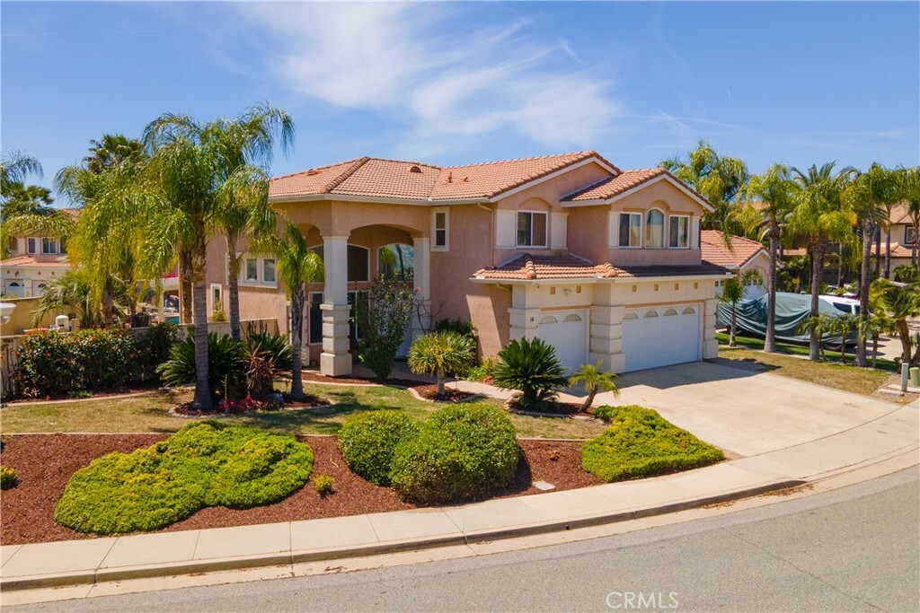 16 Corte Montena  Lake Elsinore CA 92532 photo
