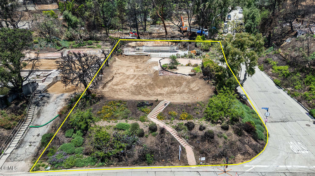 Property Photo: 1695 E Loma Alta Drive CA 91001