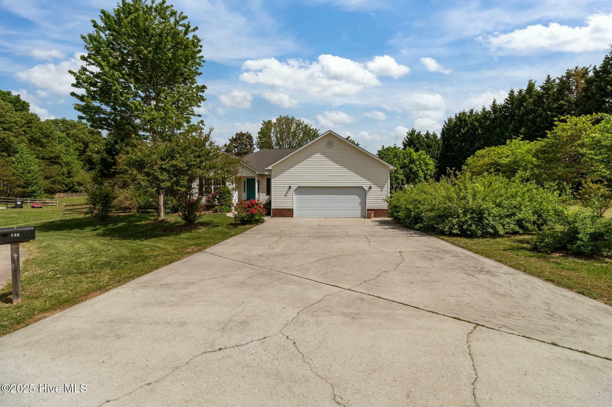 Property Photo: 140 Pin Oak Circle NC 28146