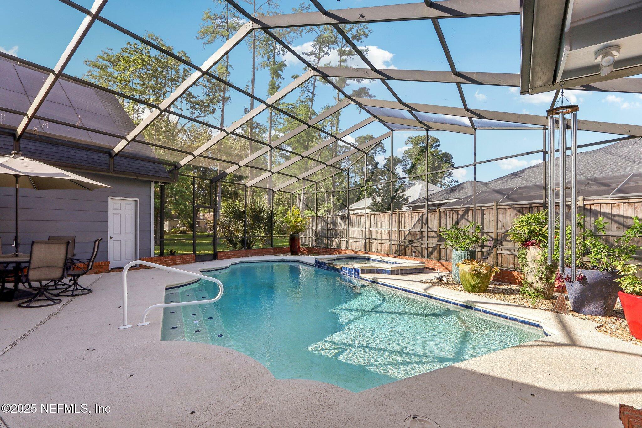 Property Photo: 2942 Mandarin Hollow Drive FL 32257