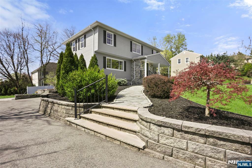 Property Photo: 11 Giegel Court NJ 07481