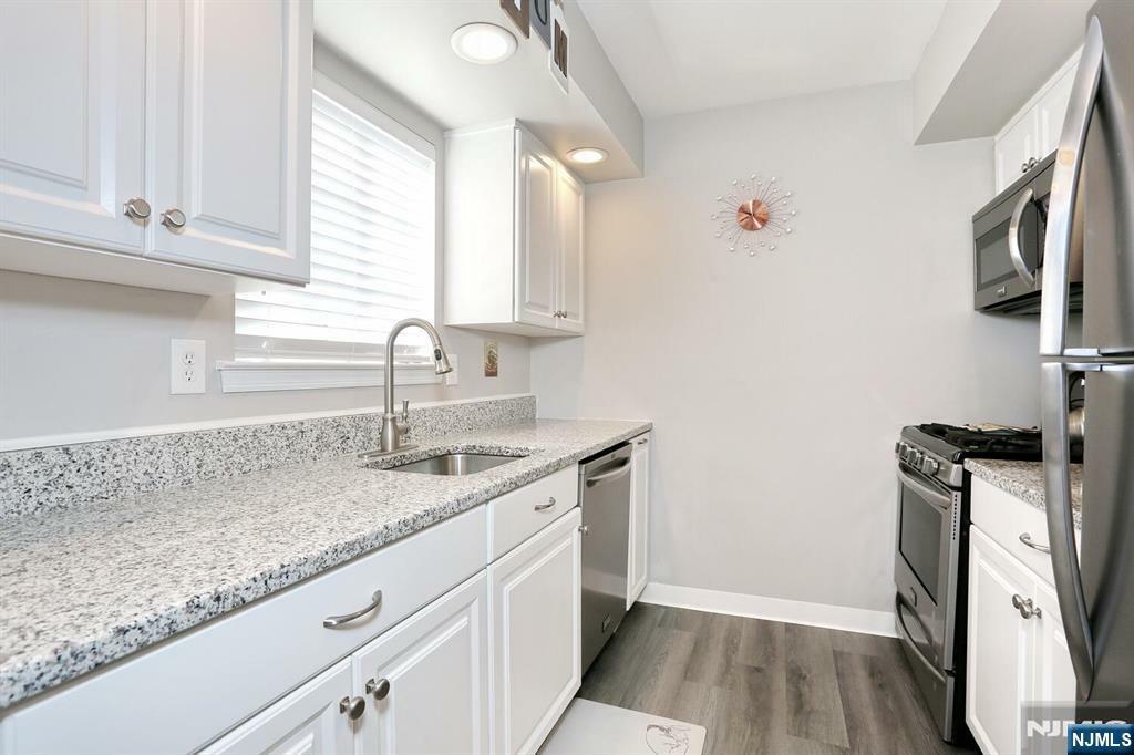 Property Photo: 605 Mark Twain Way NJ 07430