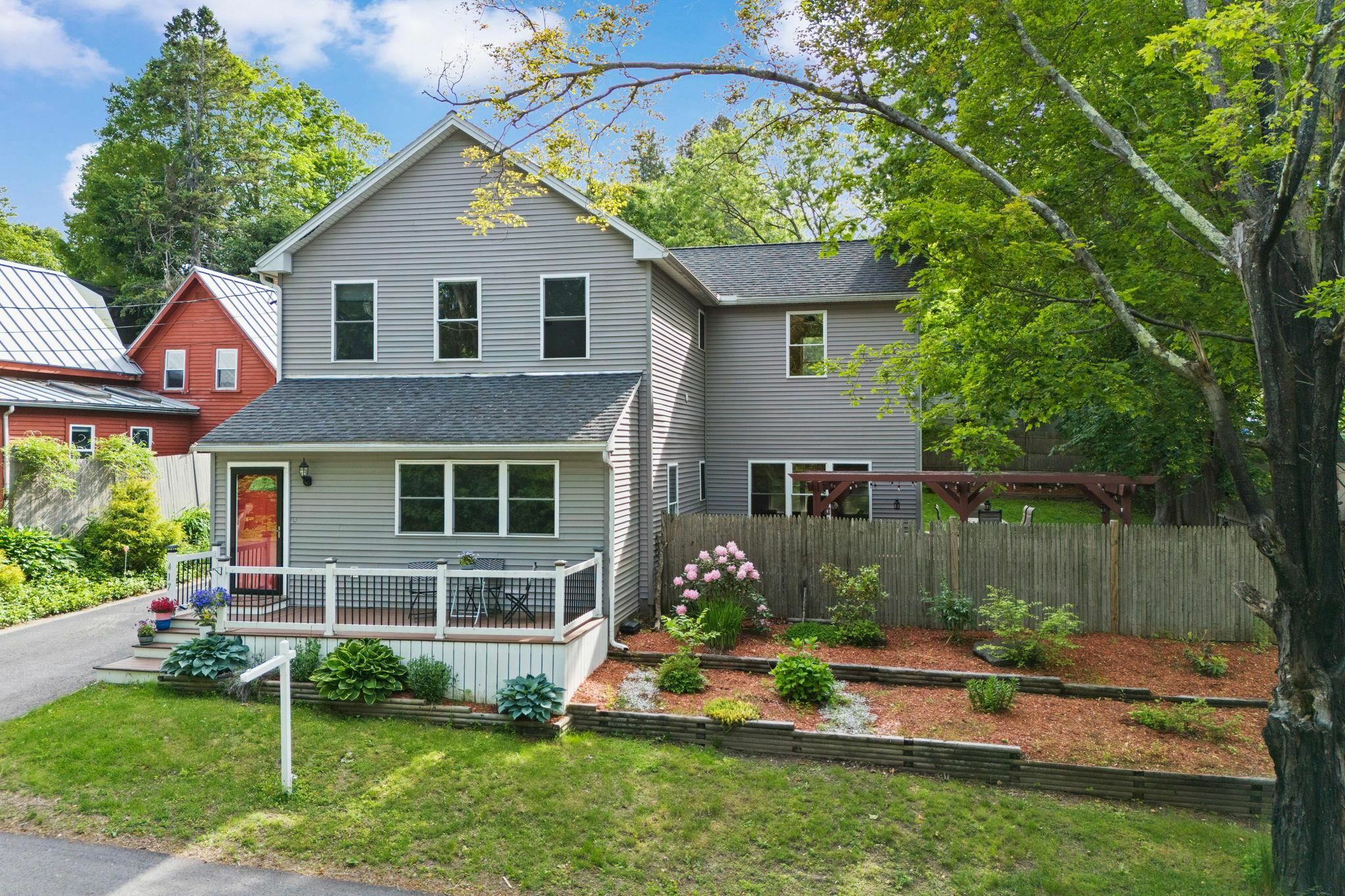 Property Photo:  417 Locust Street  NH 03869 