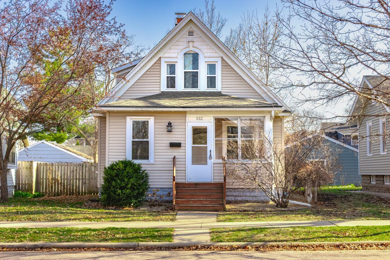 Property Photo: 882 Bayard Avenue MN 55102