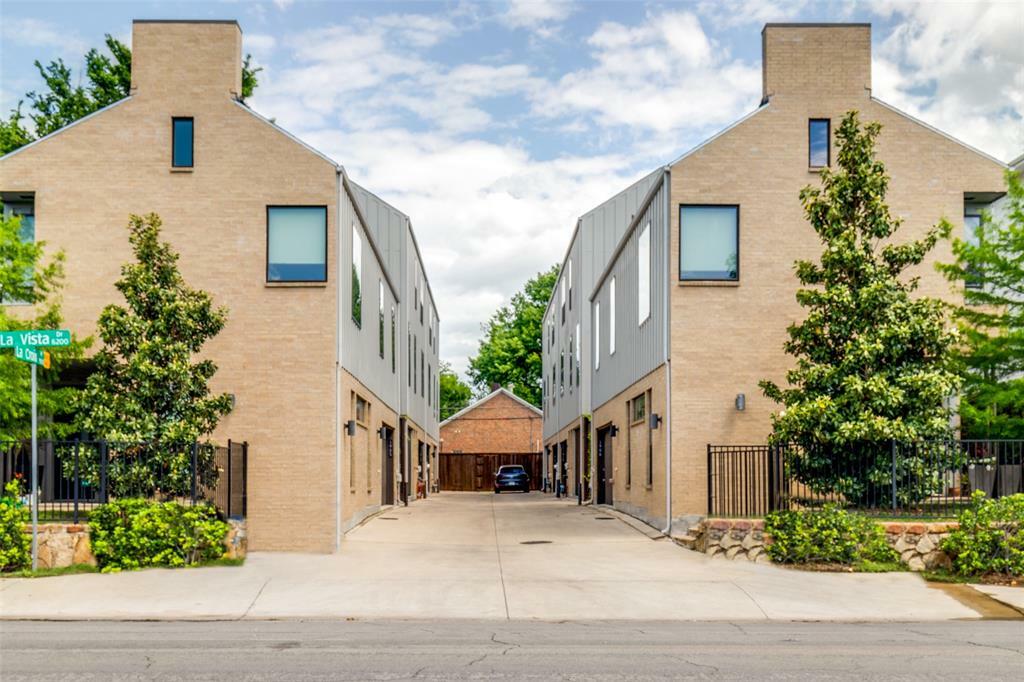 Property Photo: 1922 La Croix Place TX 75214