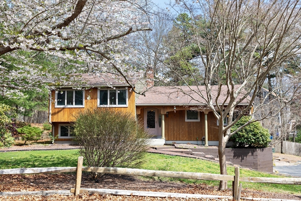 Property Photo: 33 Sheridan Dr MA 02360