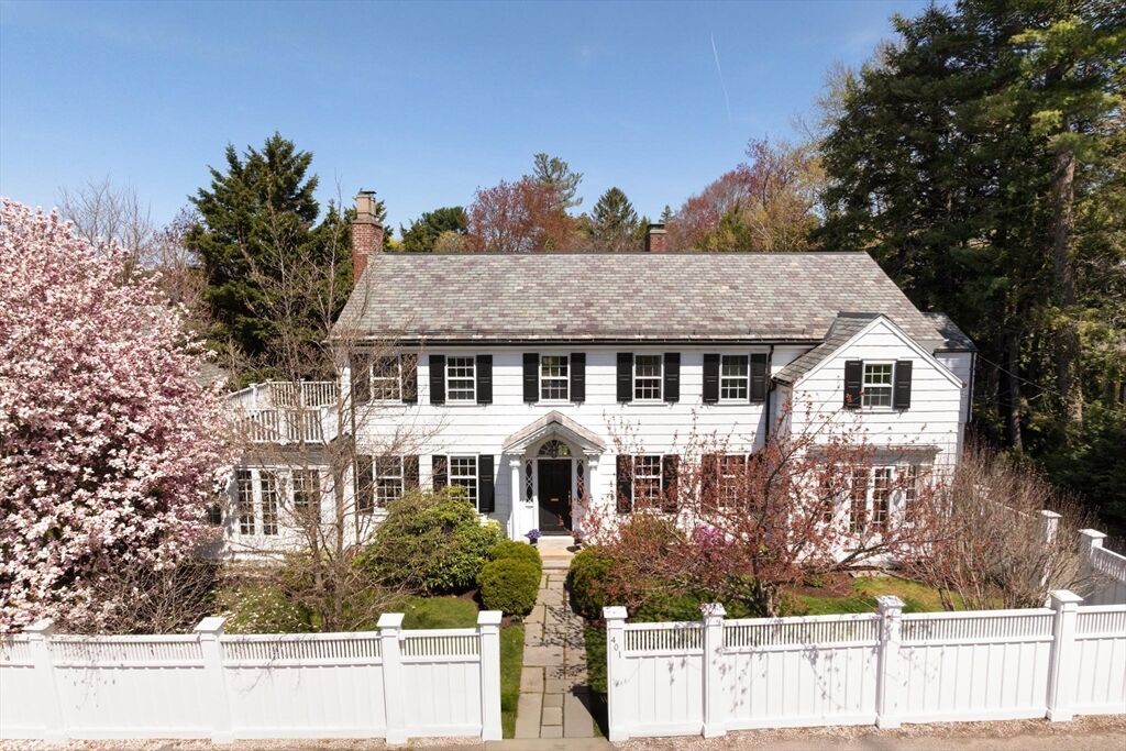 Property Photo:  401 Heath St  MA 02467 