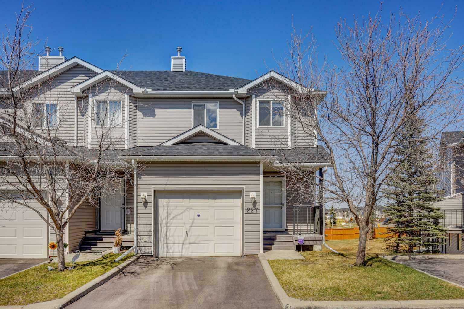 Property Photo: 227 Taracove Place NE AB T3J 4T3