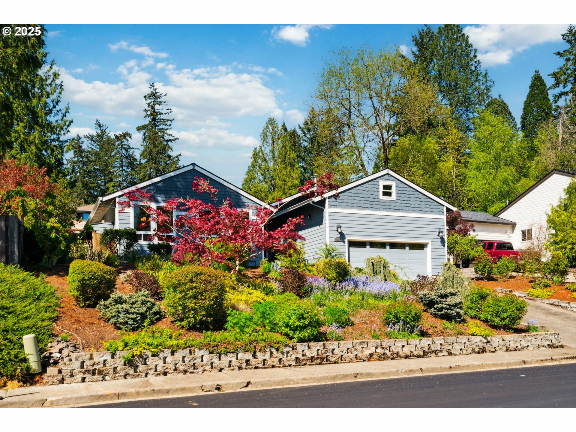 Property Photo: 7167 SW Lola Ln OR 97223
