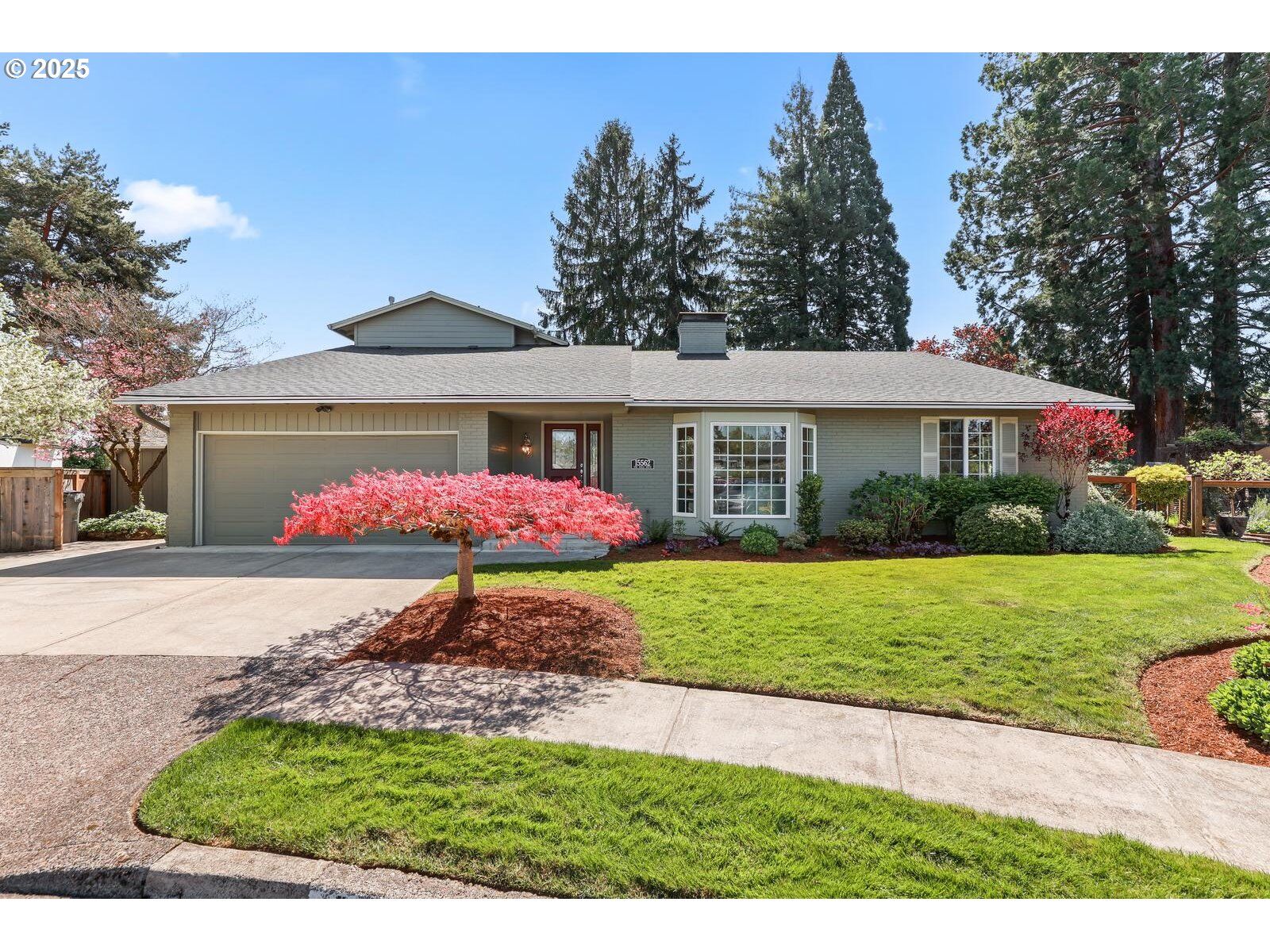 Property Photo:  15562 NW Oakhills Dr  OR 97006 