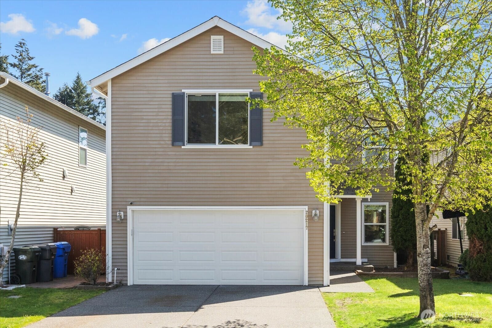 Property Photo: 20217 49th Avenue E WA 98387