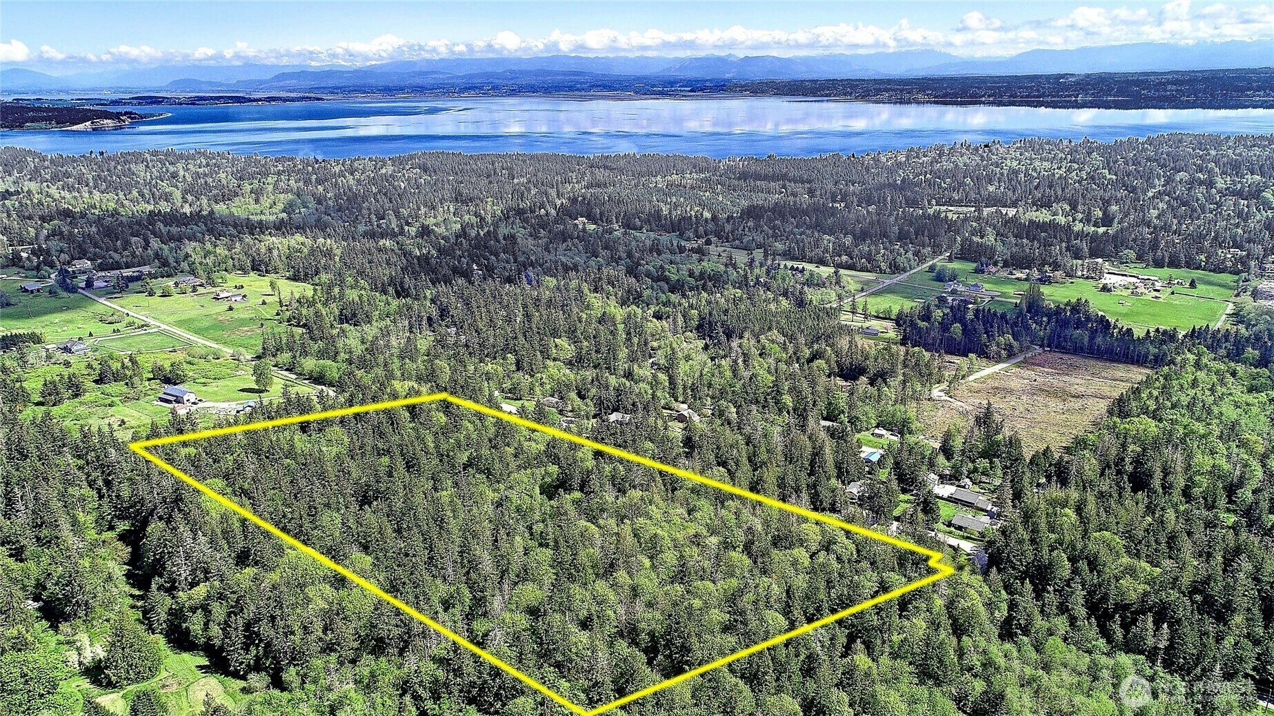 Property Photo: 100 W Mountain View Road WA 98282