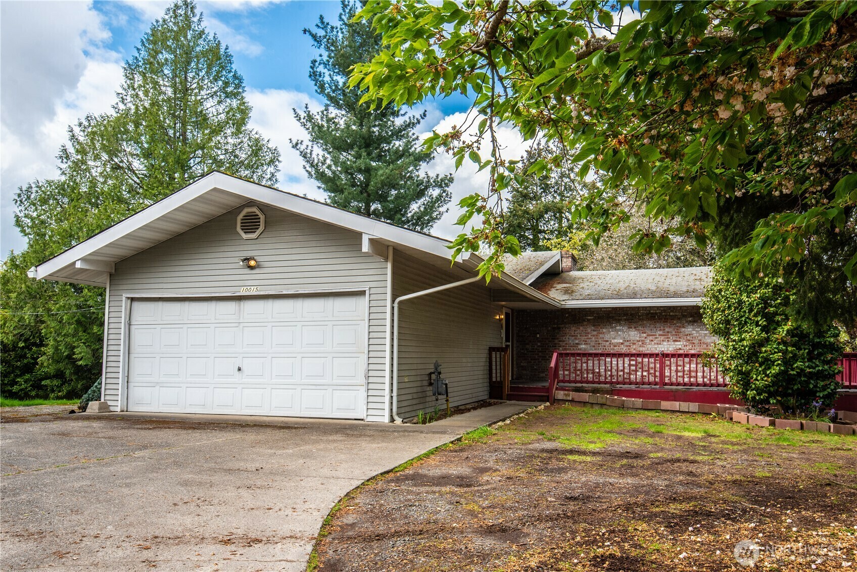 Property Photo:  10015 SE 192nd Street  WA 98055 