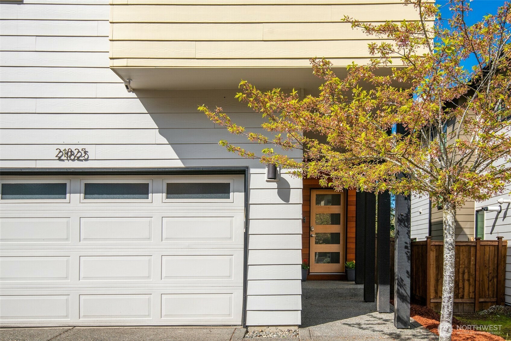 Property Photo:  21825  131st Place SE  WA 98031 