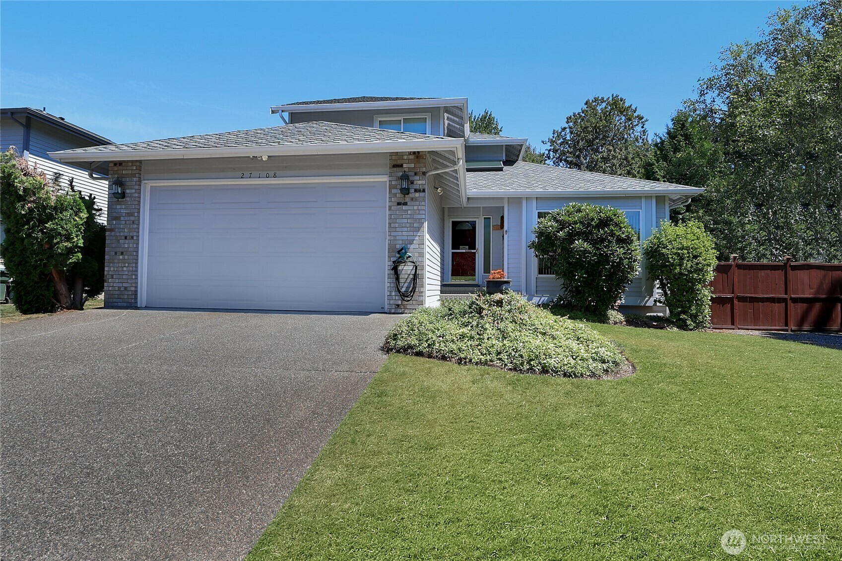 Property Photo: 27108 110th Avenue SE WA 98030