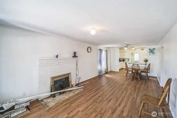 Property Photo: 744 Cascade Street WA 98801