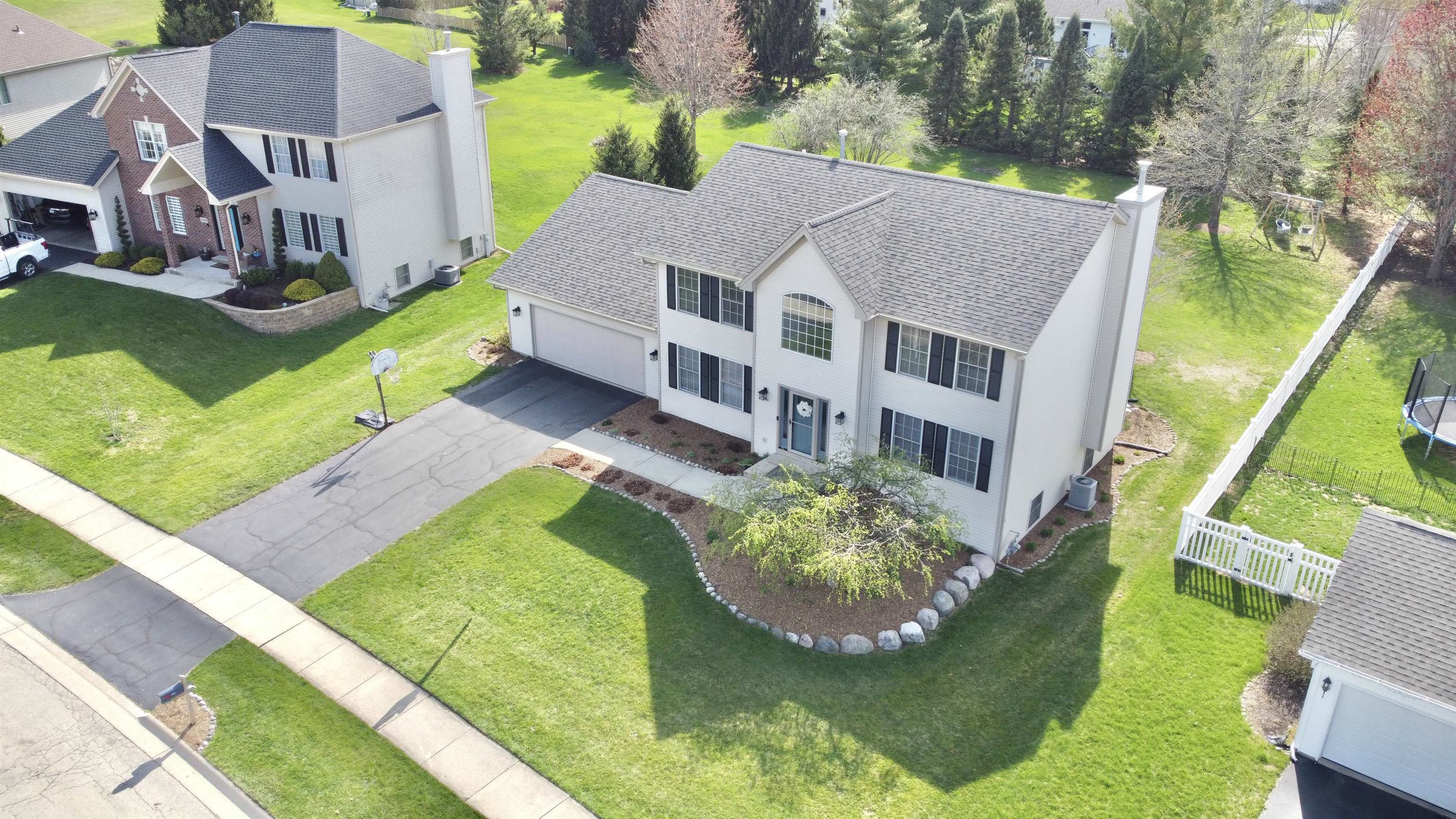 1142 University Parkway  Rockton IL 61072 photo