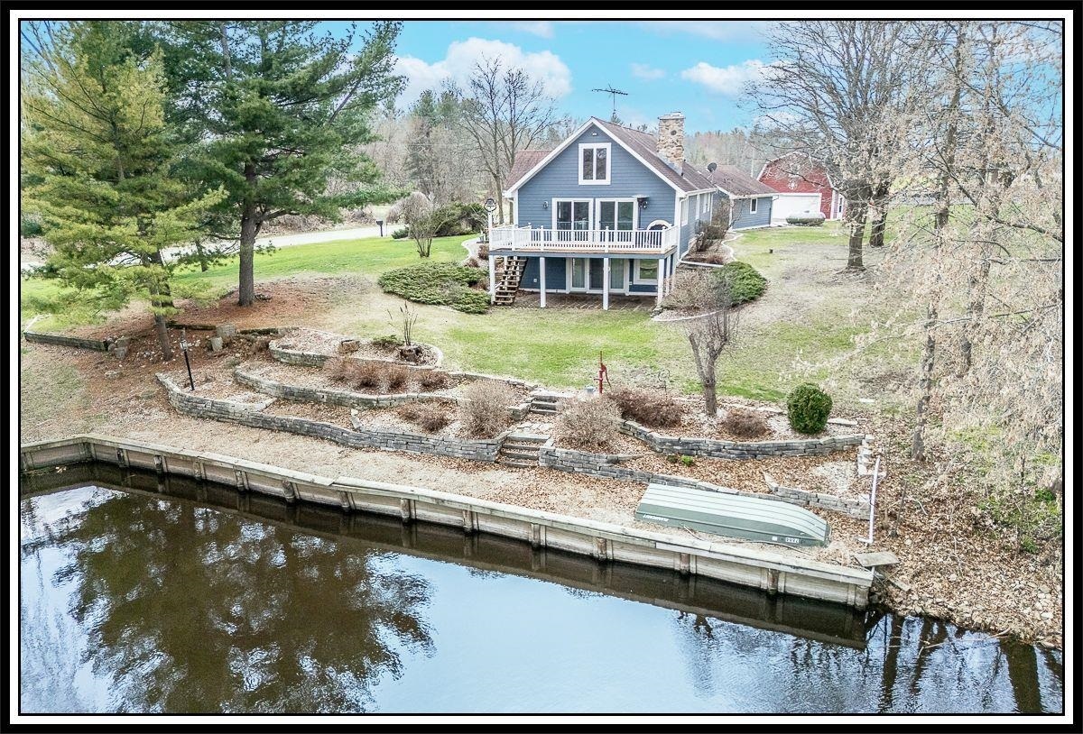 Property Photo: N132 County Road H WI 54940-9408