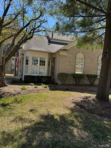 Property Photo: 39715 Dun Rovin Drive MI 48168