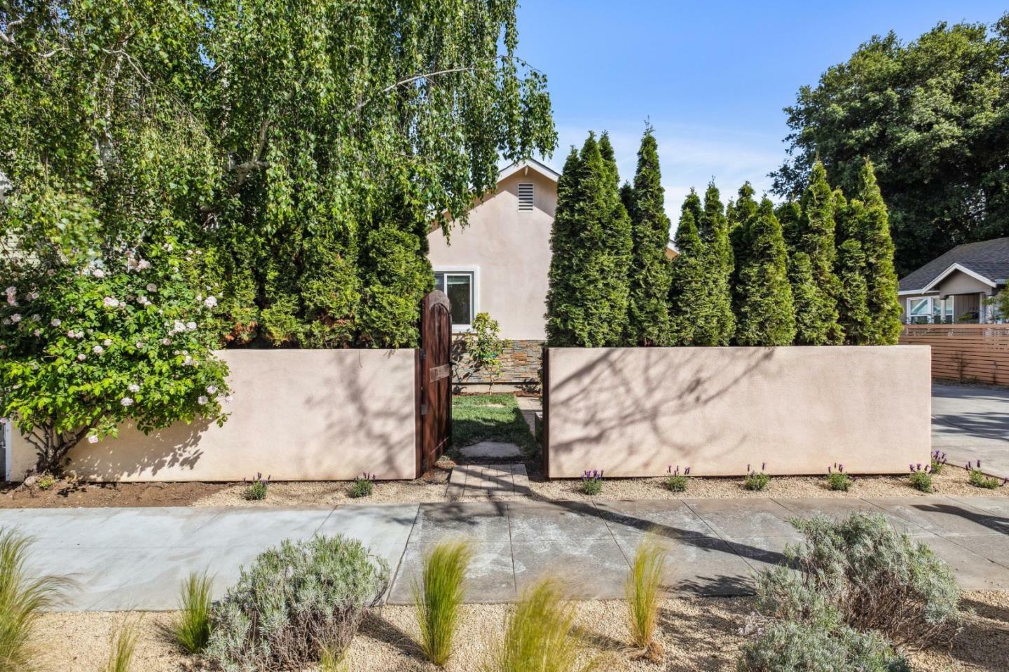 Property Photo: 754 Homer Avenue CA 94301