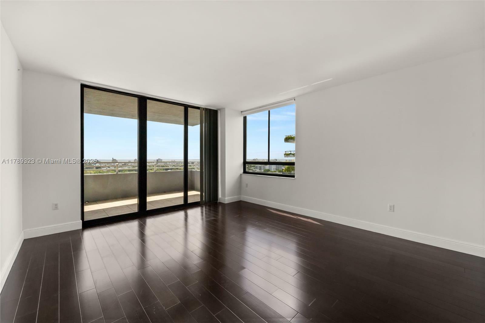 Property Photo: 1330 West Ave 1614 FL 33139