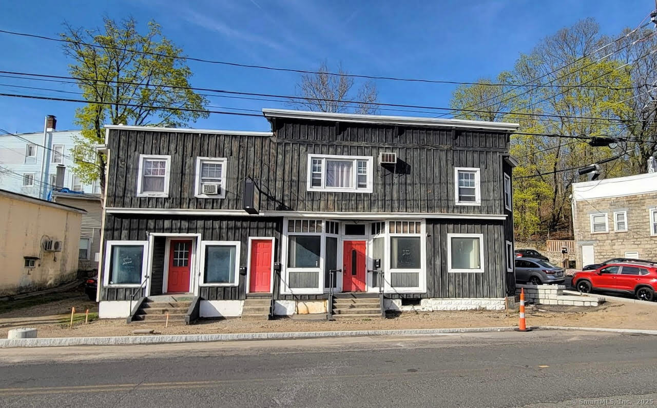 Property Photo:  189 Rubber Avenue  CT 06770 