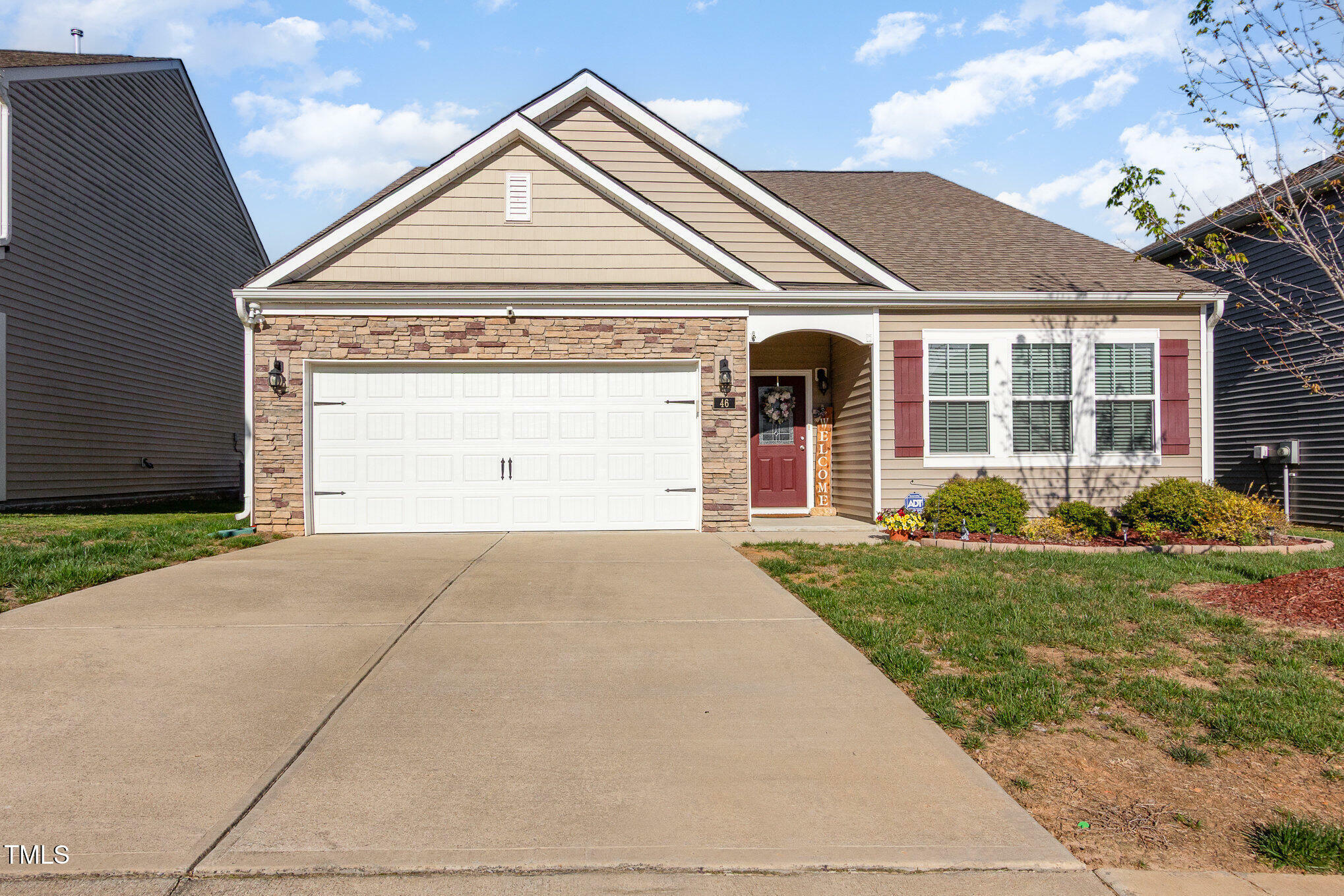 Property Photo: 46 S Great White Way NC 27527