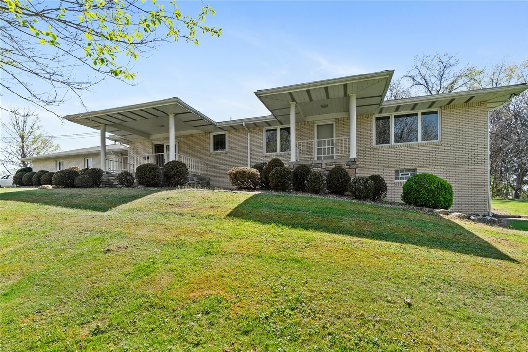113 Watkins Dr  Brownsville PA 15417 photo